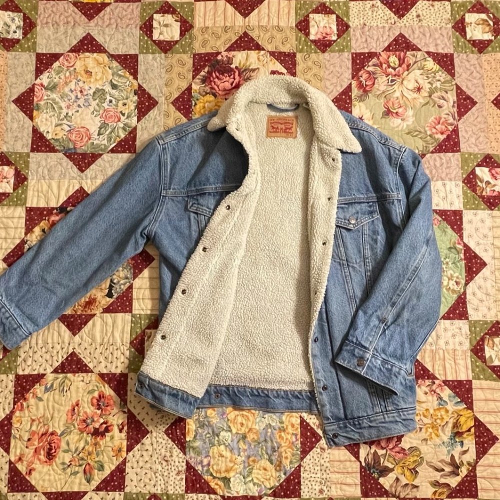 XS Levi's Oversized Sherpa Jacket